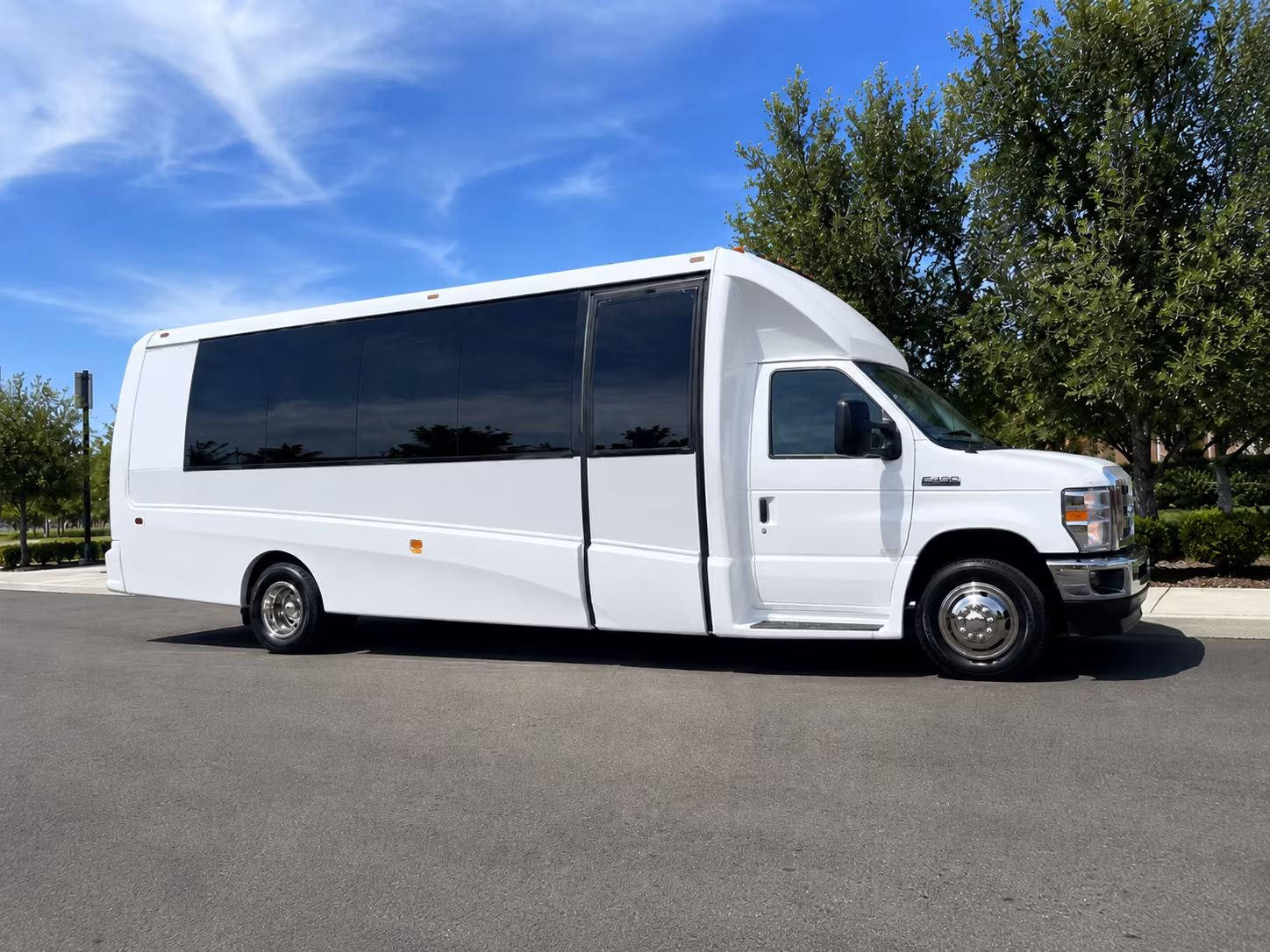 escondido bus rentals