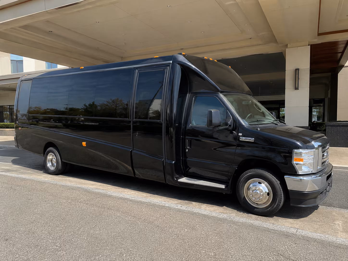la mesa quinceanera sweet 16 party bus rental