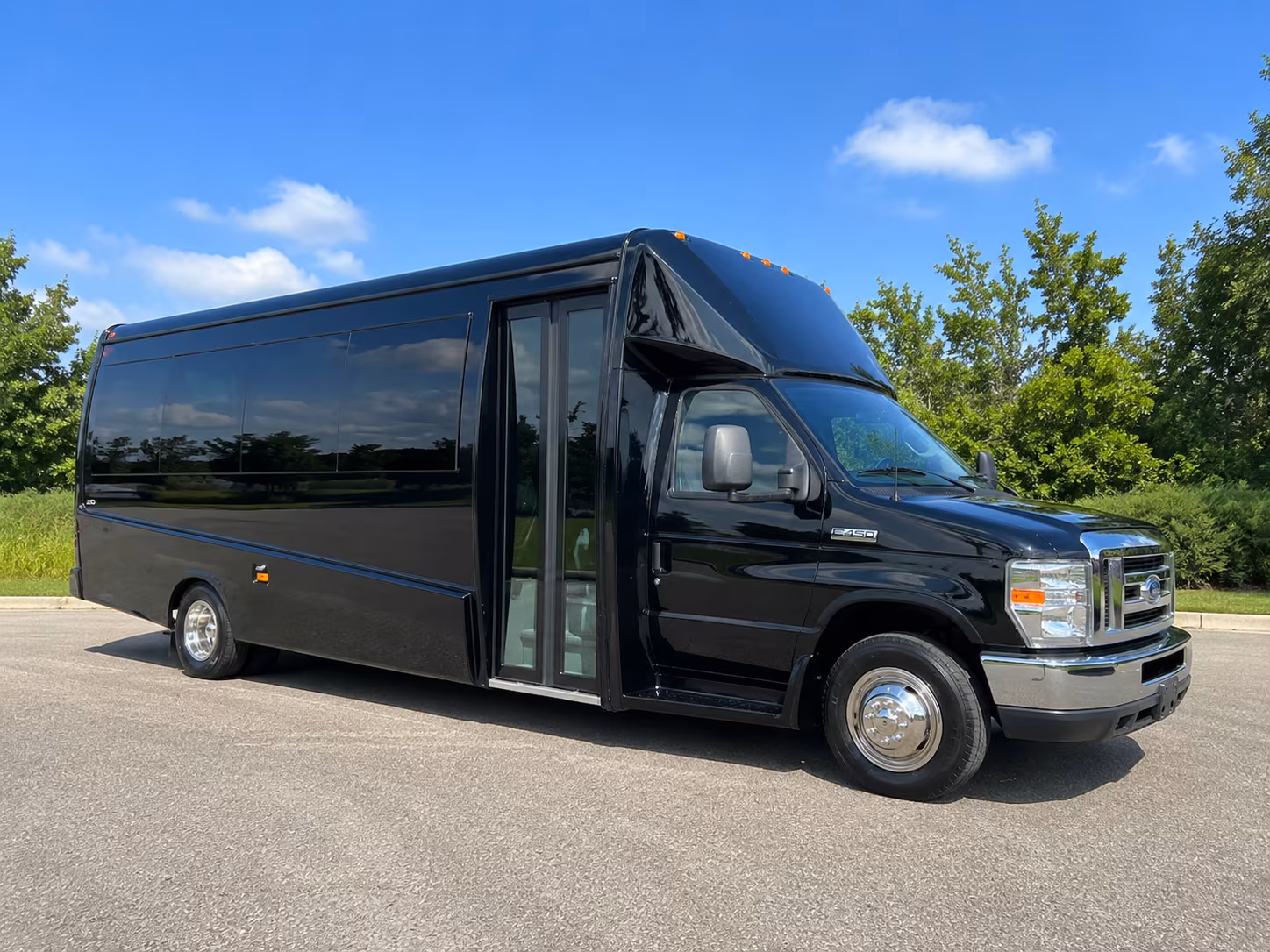national city private airport shuttles for national city pickups and drop offs